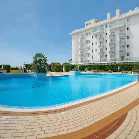 Apartment Oasis 38 Pool E Balcony I Immobilux