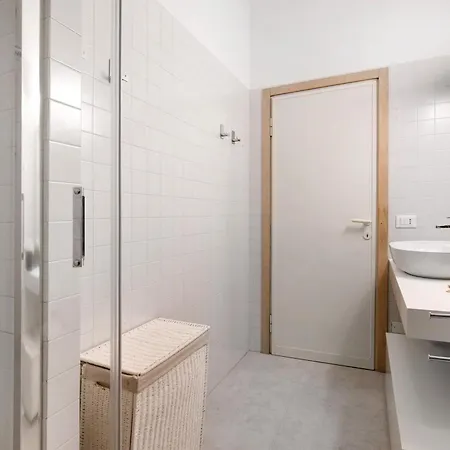 Oasis 38 Pool E Balcony I Immobilux Apartment *