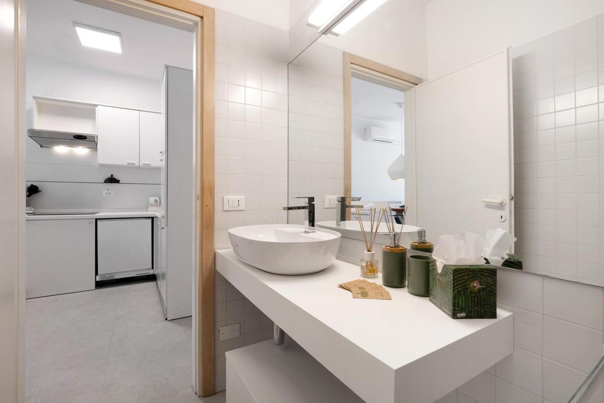 Oasis 38 Pool E Balcony I Immobilux Lido di Jesolo