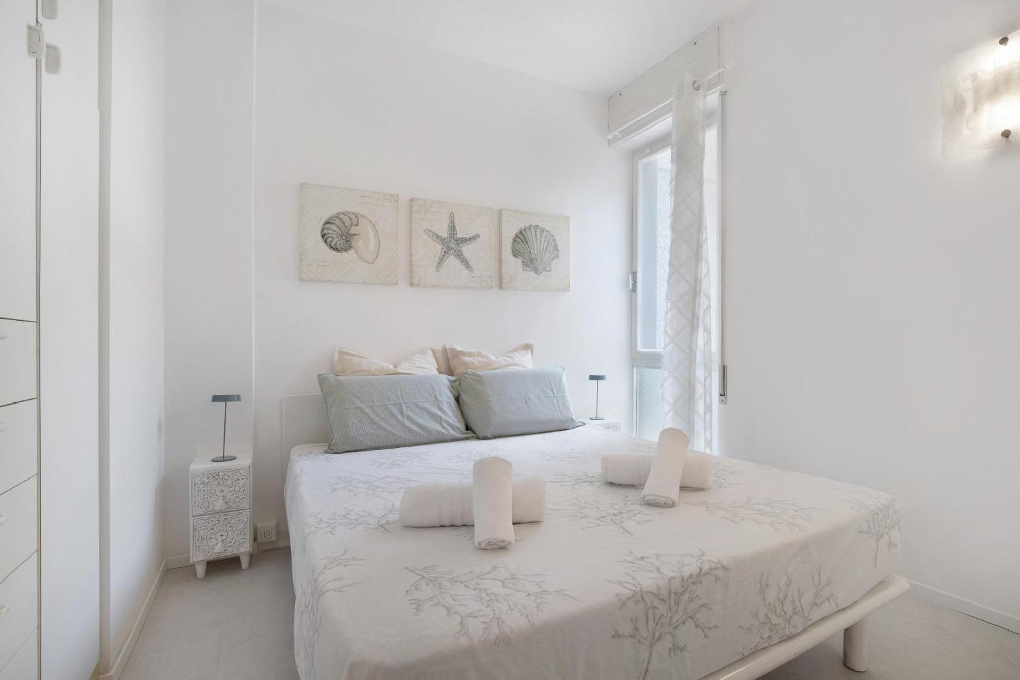 Oasis 38 Pool E Balcony I Immobilux Apartment *