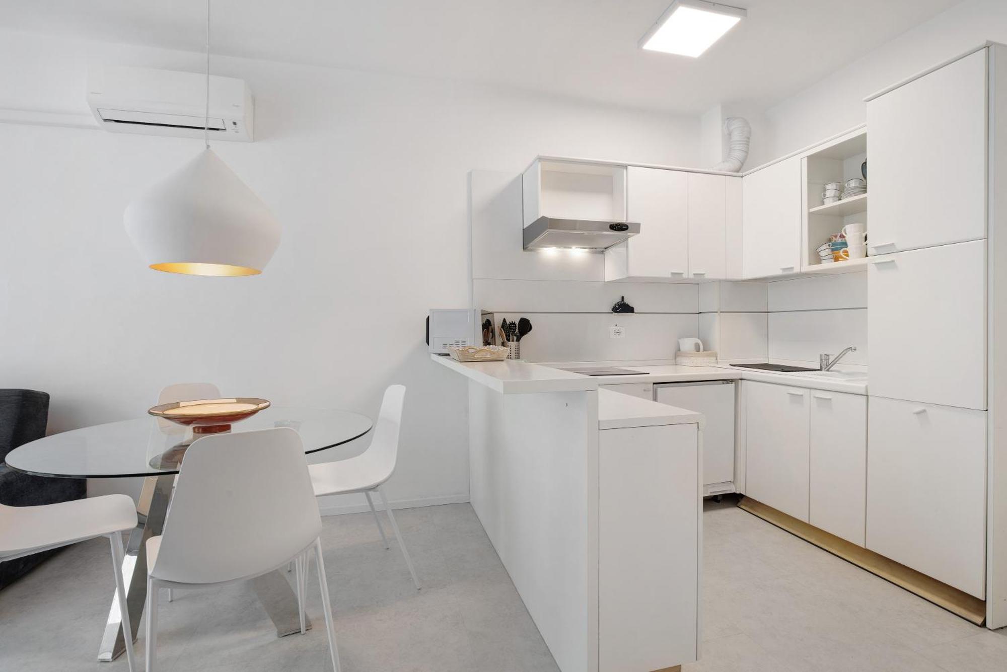 Apartment Oasis 38 Pool E Balcony I Immobilux