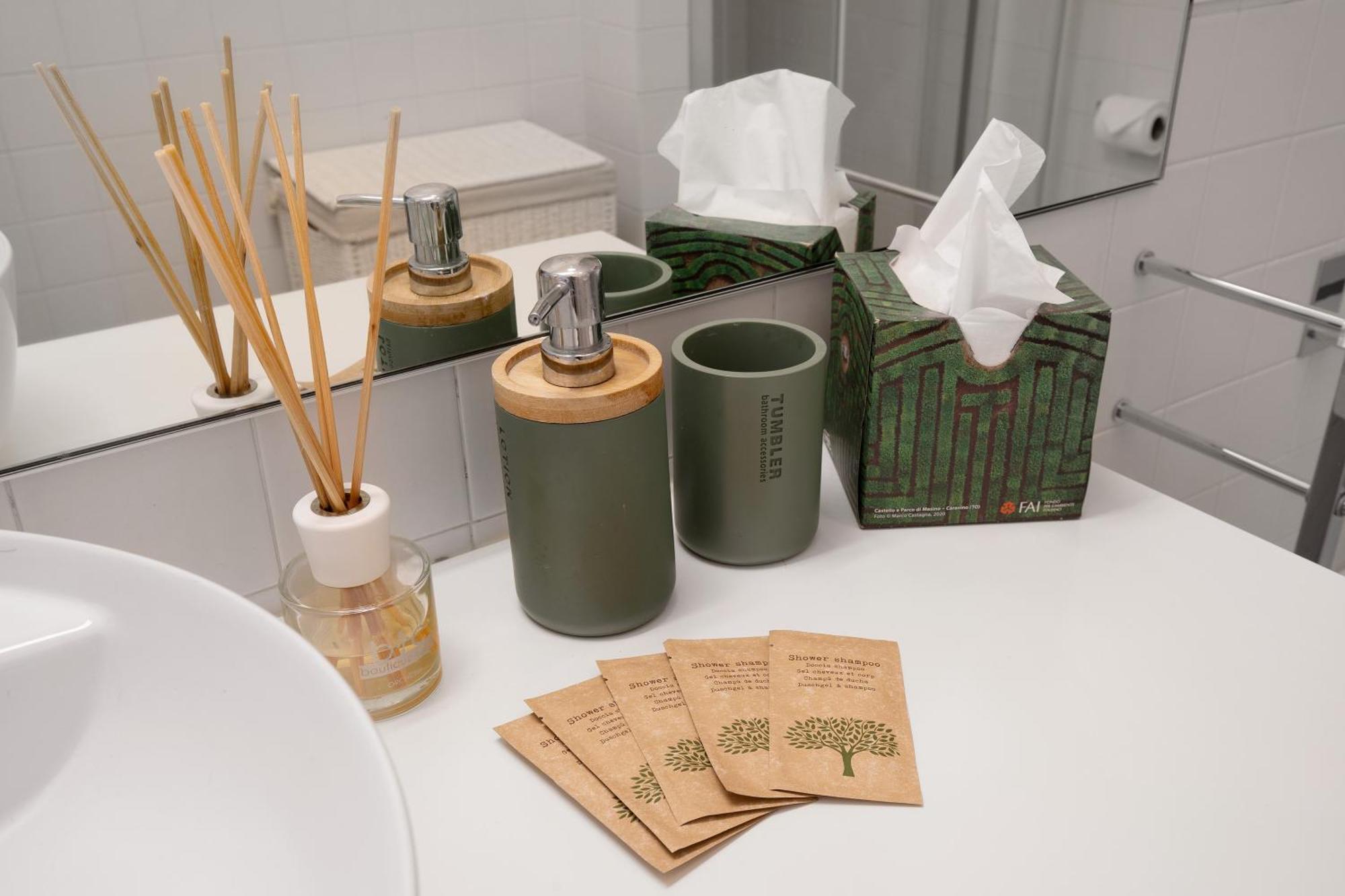 Oasis 38 Pool E Balcony I Immobilux Apartment